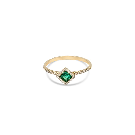 14K - Yellow Gold Princess Cut Emerald & Diamond Ring - TDW 0.11 CT