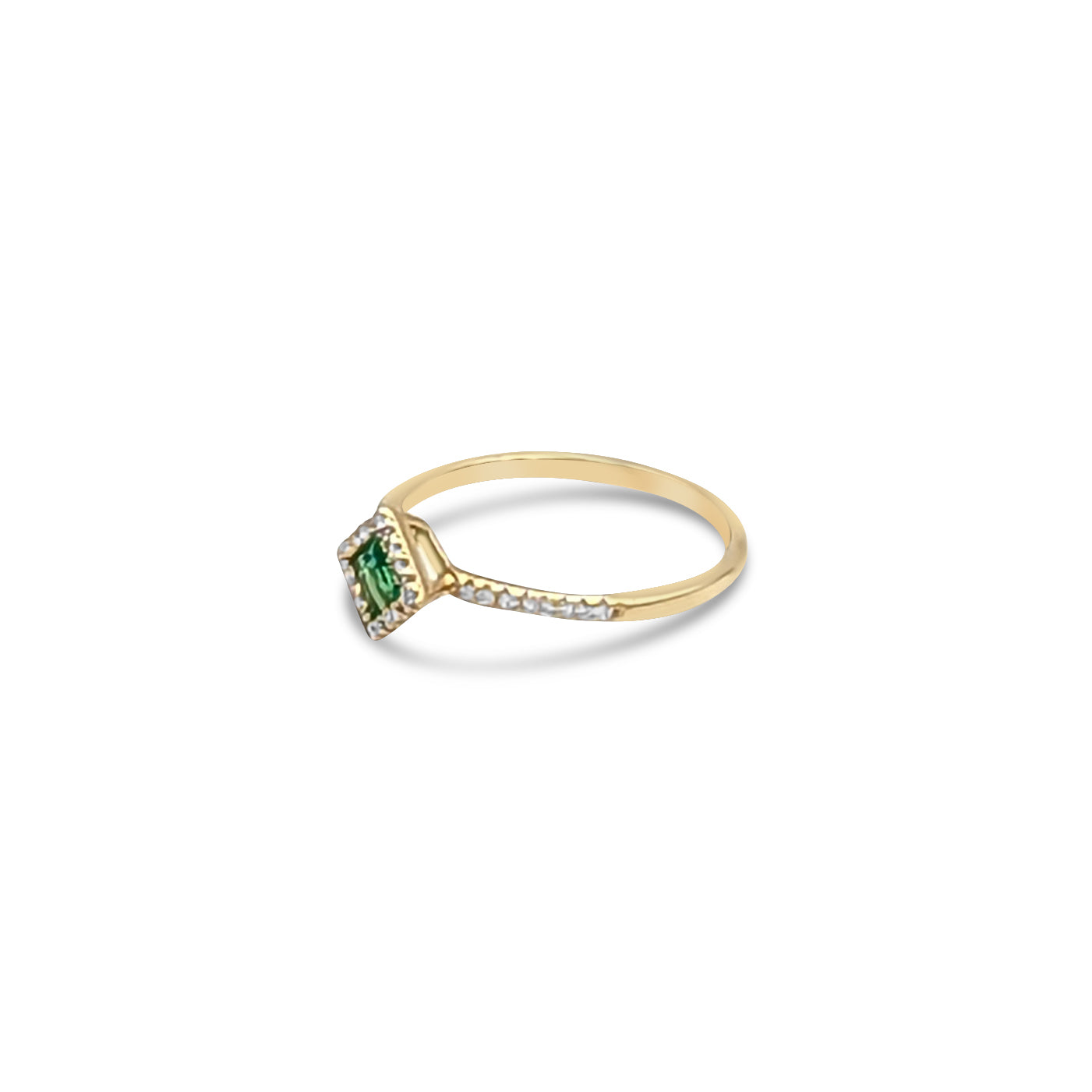 14K - Yellow Gold Princess Cut Emerald & Diamond Ring - TDW 0.11 CT